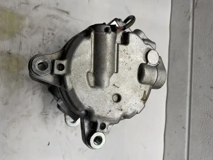 BMW 3 F30 F35 F31 (2012 - 2018) 4471608731 Компрессор (насос) кондиционера воздуха — фото 4