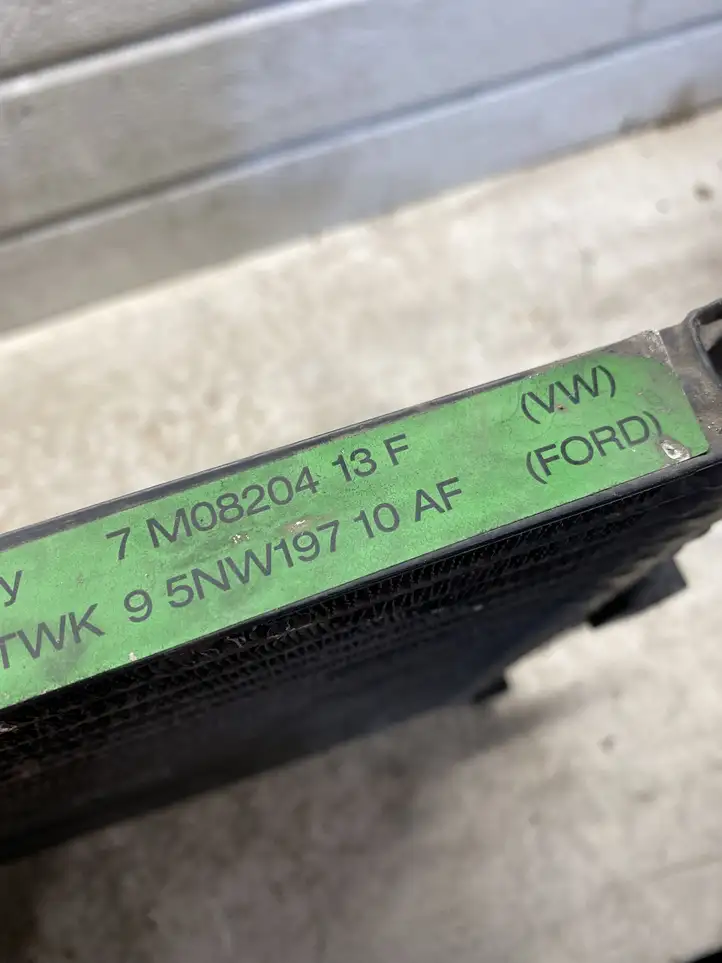 Audi A6 S6 C5 4B (2001 - 2004) 7M0820413F Радиатор кондиционера — фото 3