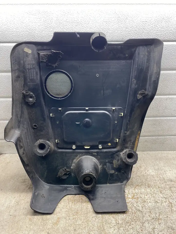 Seat Toledo II (1M) (1998 - 2006) 038103925EK Крышка двигателя декоративная — фото 3