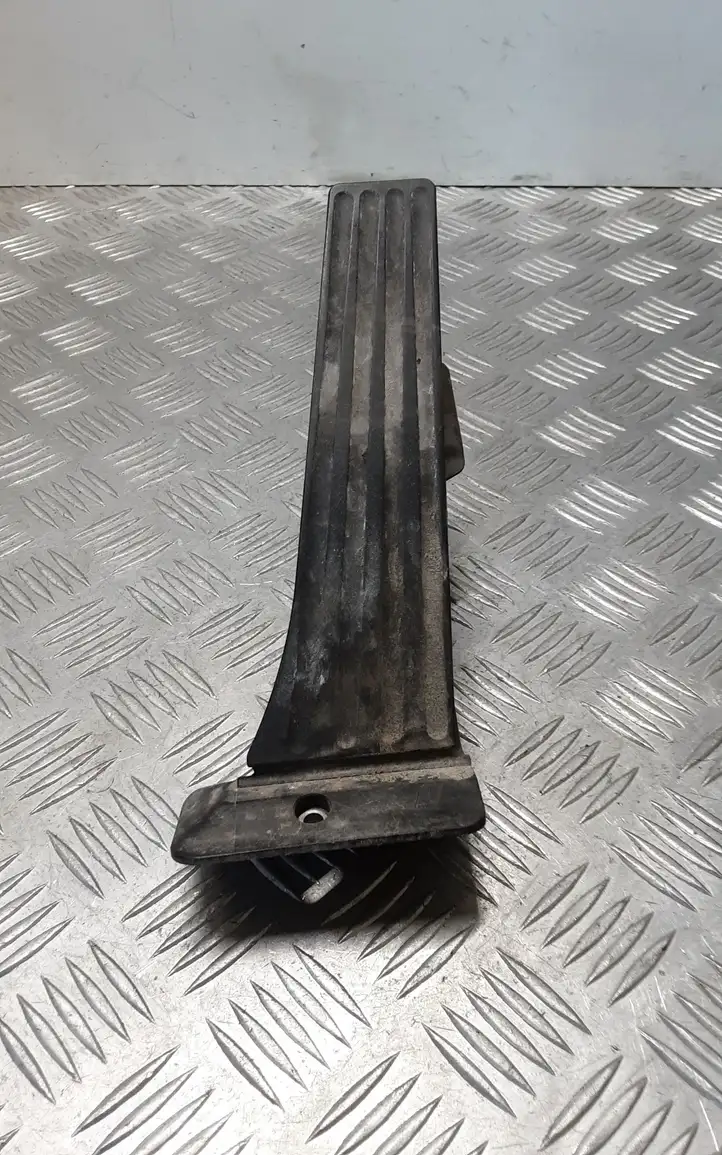 BMW 3 F30 F35 F31 (2012 - 2018) 35426853175 Педаль акселератора — фото 1