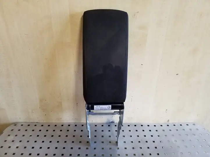 Volkswagen PASSAT B7 (2011 - 2014) 3C0864207P Подлокотник — фото 1