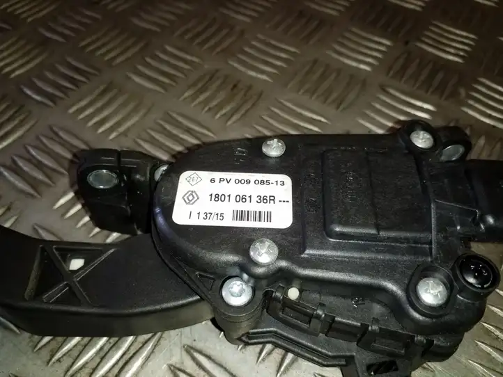 Dacia Sandero III (2016 - ) 180106136R Педаль акселератора — фото 4