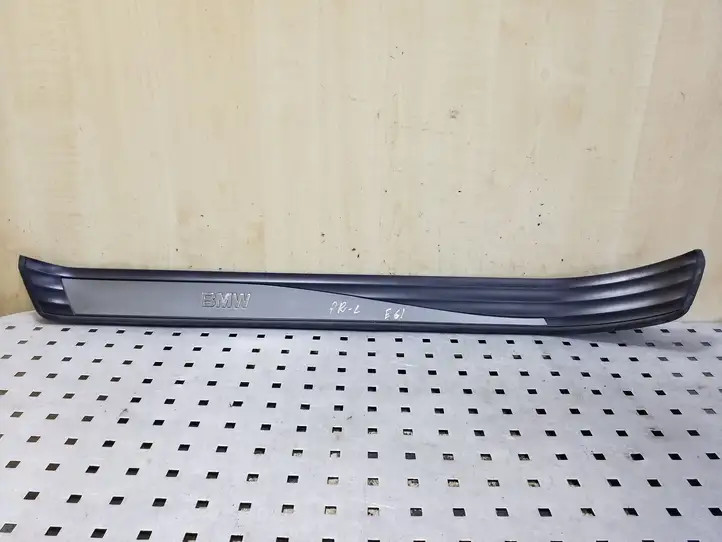 BMW 5 E60 E61 (2004 - 2010) 51477034303 Внутренняя отделка переднего порога — фото 1