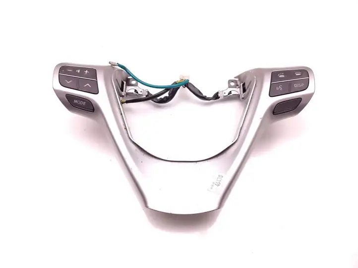 Toyota Avensis T270 (2009 - 2012) 45100-05760 Кнопки на рулевом колесе — фото 1