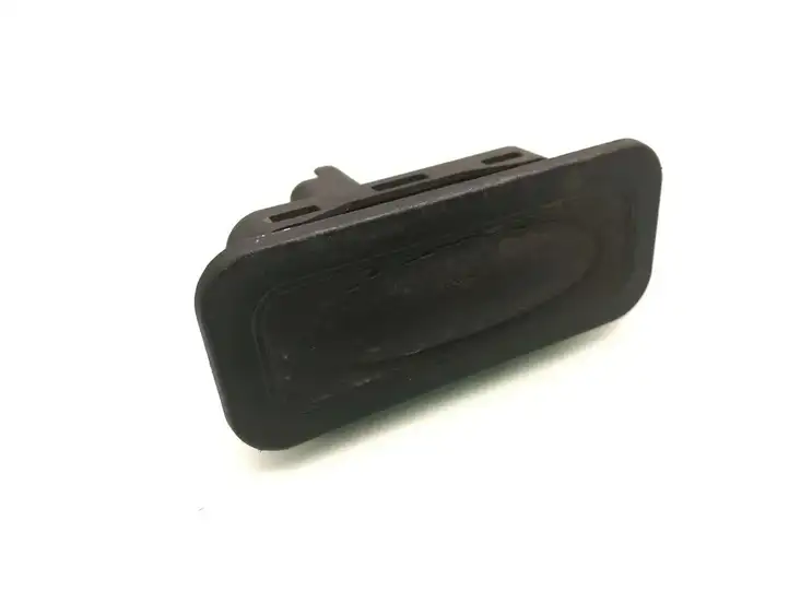 Renault Megane II (2006 - 2008) 8200078258 Кнопка закрытия крышки багажника — фото 1