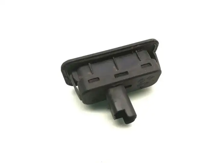 Renault Megane II (2006 - 2008) 8200078258 Кнопка закрытия крышки багажника — фото 4