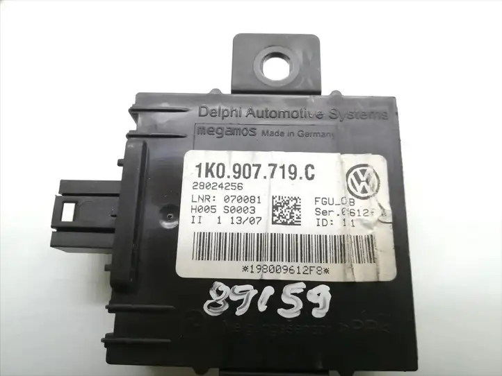 Audi A3/S3 8P (2004 - 2008) 1K0907719C Блок управления сигнализацией — фото 5