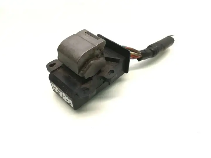 Honda FR-V (2004 - 2009) M20783 Кнопка стеклоподъемников — фото 1