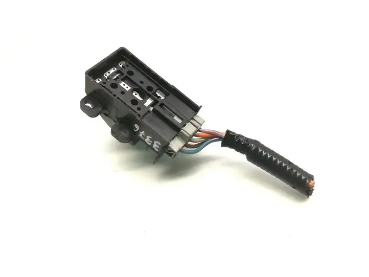 Honda FR-V (2004 - 2009) M20783 Кнопка стеклоподъемников — фото 4