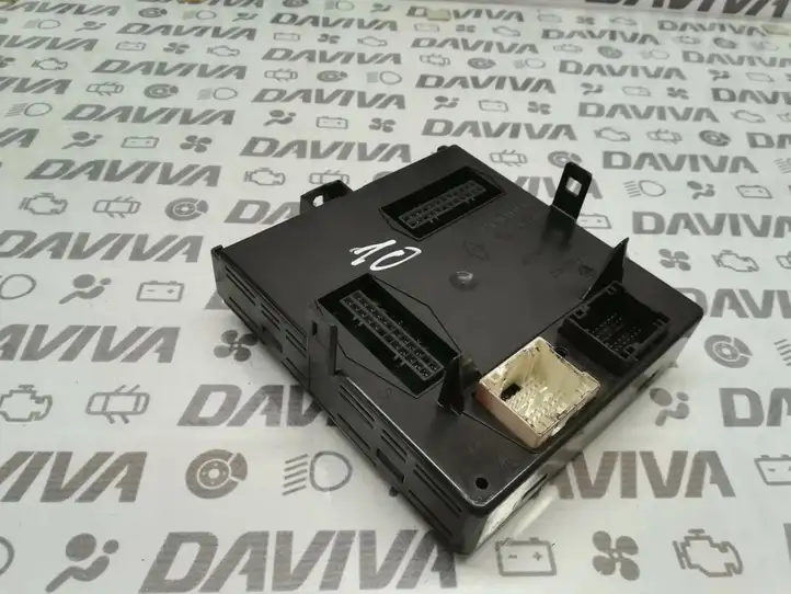 Renault Espace IV (2002 - 2006) 8200403416 Блок предохранителей (комплект) — фото 1