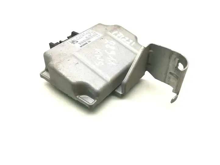Ford Focus (2011 - 2015) BV6T-14B526-BA Преобразователь напряжения — фото 2