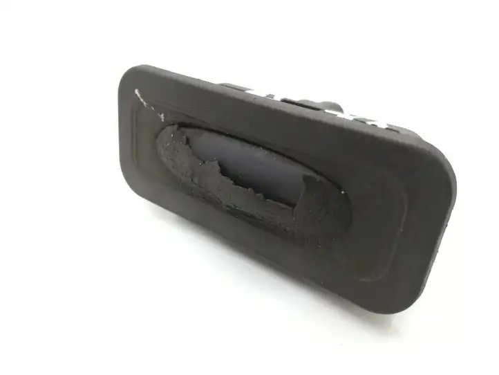 Renault Megane II (2006 - 2008) 8200076256 Кнопка закрытия крышки багажника — фото 1
