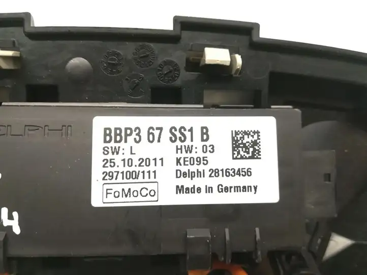 Mazda 3 II (2011 - 2013) BBP367SS1B Датчик охранной сигнализации — фото 5