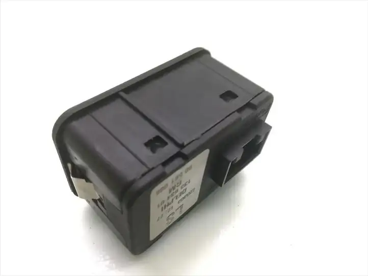 Opel Astra G (1998 - 2004) 13353401 Кнопка стеклоподъемников — фото 3