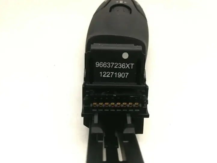 Peugeot 5008 (2009 - 2013) 96637236XT Кнопки на рулевом колесе — фото 5
