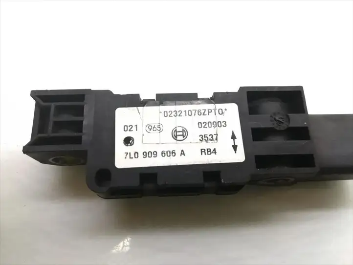 Volkswagen Touareg I (2002 - 2010) 7L0909606A Датчик удара SRS — фото 5
