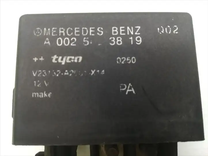 Mercedes-Benz E W211 (2002 - 2009) A0025453819 Реле накала свечей — фото 5