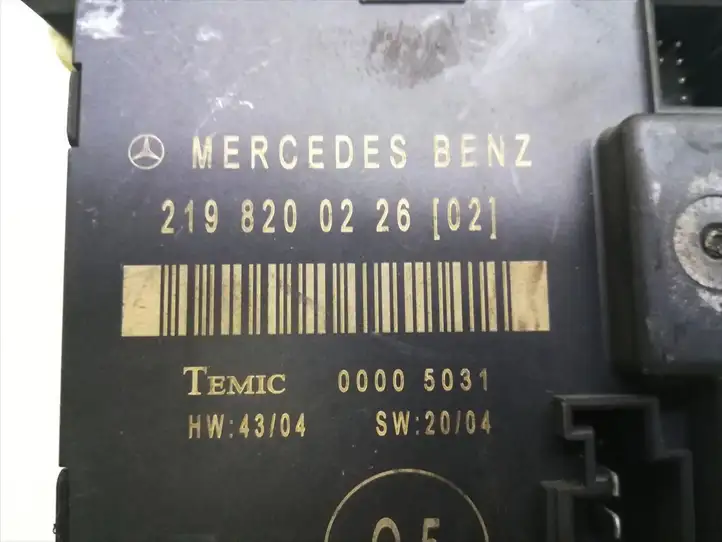 Mercedes-Benz C W203 (2000 - 2007) 2198200226 Блок управления дверью — фото 5