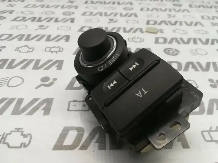Nissan Navara D40 (2004 - 2015) 283955X00C Контроллер мультимедийной системы — фото 2