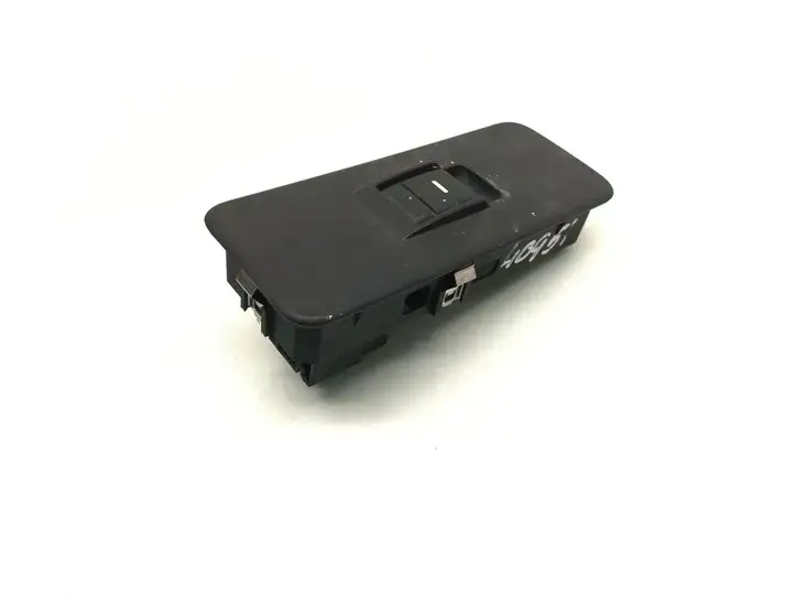 Land Rover Discovery 3 - LR3 (2004 - 2009) YUD501070PVJ Блок кнопок стеклоподъемников — фото 1