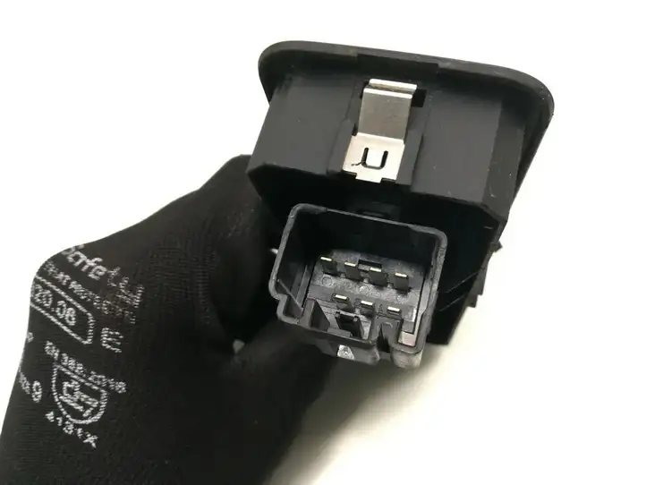 Land Rover Discovery 3 - LR3 (2004 - 2009) YUD501070PVJ Блок кнопок стеклоподъемников — фото 4