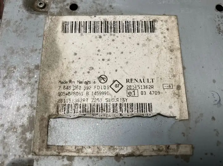 Renault Master III (2010 - ) 281151362R Магнитола / мультимедийная система — фото 3