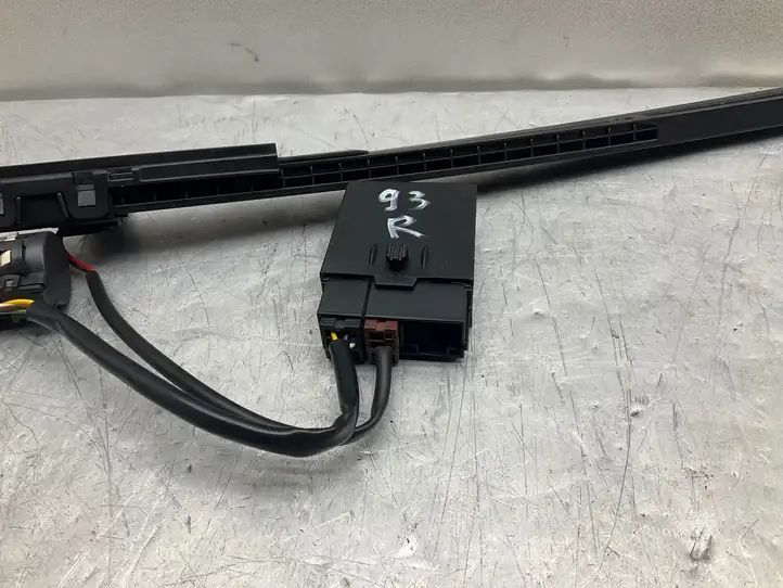 BMW 3 E92 E93 (2005 - 2014) 9130047 Реле предупреждения об ремнях безопасности — фото 4