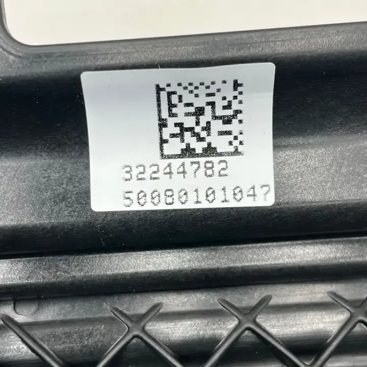 Volvo XC60 (2017 - ) 32244782 Дефлектор воздуха — фото 3