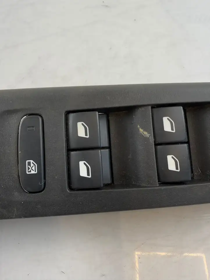 Opel Corsa F (2019 - ) 96788264ZD Блок кнопок стеклоподъемников — фото 4