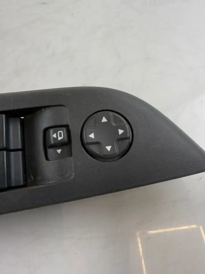 Opel Corsa F (2019 - ) 96788264ZD Блок кнопок стеклоподъемников — фото 5