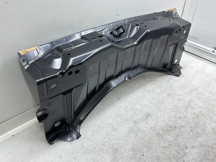 Tesla Model Y (2019 - 2024) 148774400C Другая часть кузова — фото 1