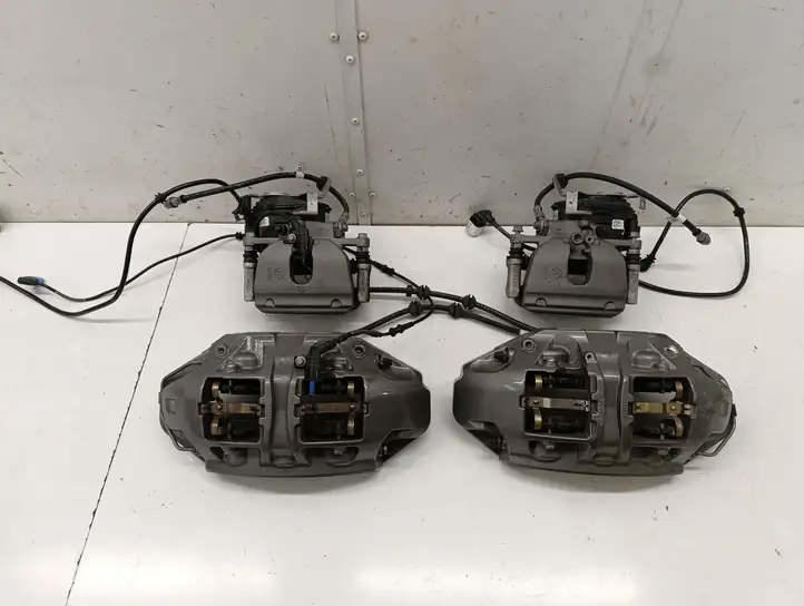 Mercedes-Benz EQE v295 (2022 - ) Комплект тормозной системы — фото 1