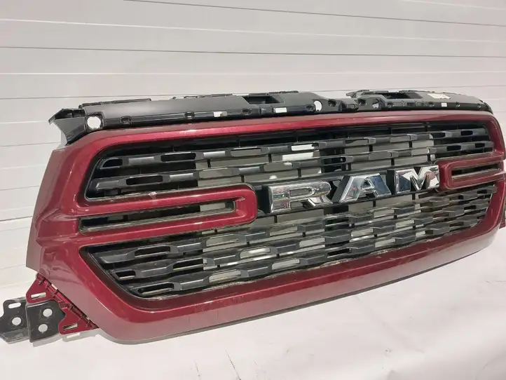 Dodge Ram (2018 - ) 68366528AD Передняя решетка — фото 2