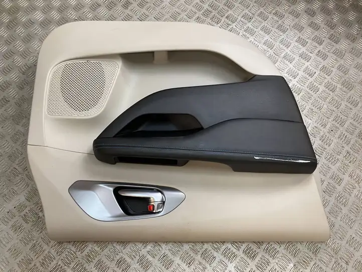 Chrysler Pacifica (2016 - ) 7BZ401DQAA Обшивка раздвижной двери — фото 7