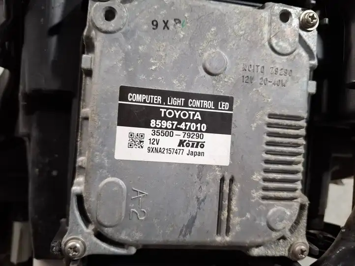 Lexus RX 330 - 350 - 400H (2008 - 2012) 8596747010 Передняя фара — фото 3
