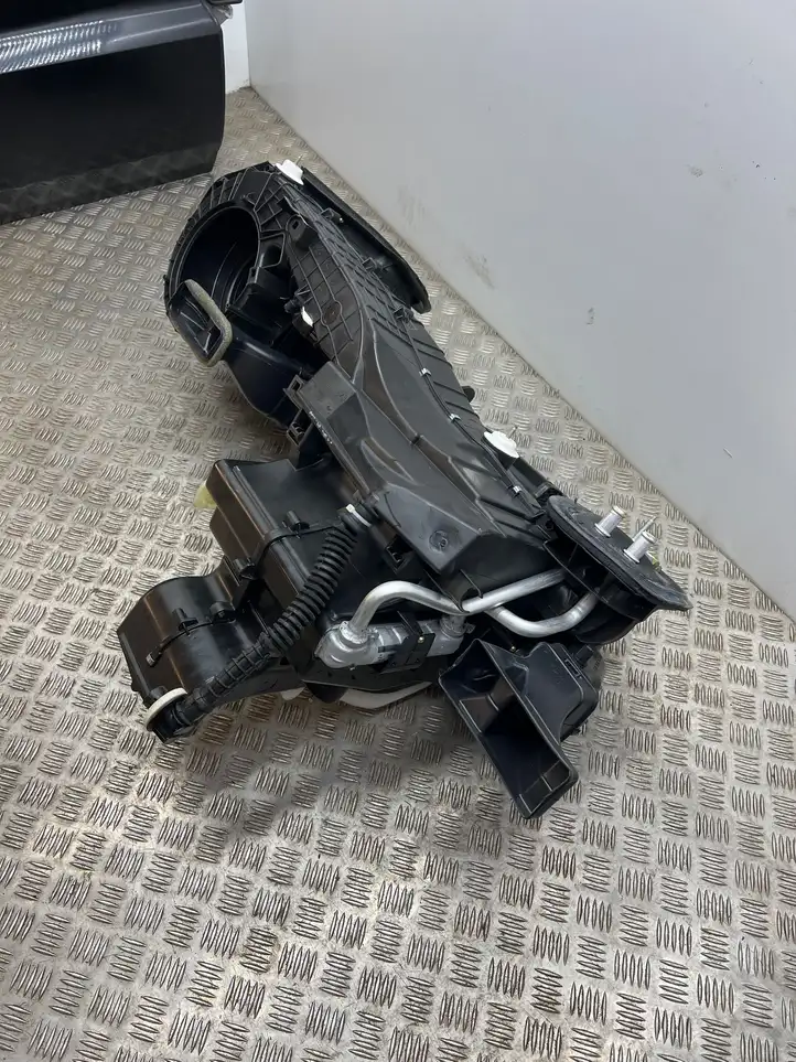 Jeep Grand Cherokee (2010 - 2021) P68245824AG Комплект системы вентиляции салона — фото 3