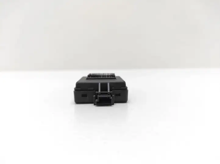 Ford Galaxy (2006 - 2010) 6G9T15K602 Усилитель антенны — фото 4