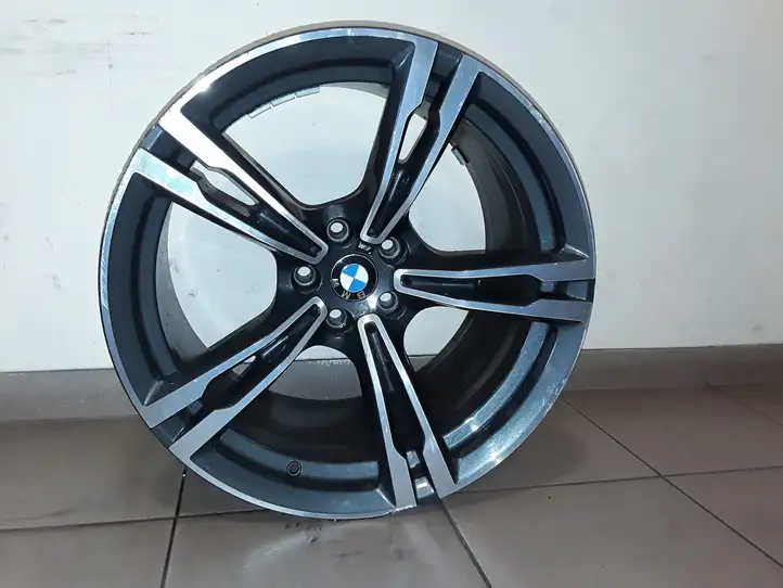 BMW M5 F90 (2017 - 2019) Легкосплавный колесный диск R19 — фото 1