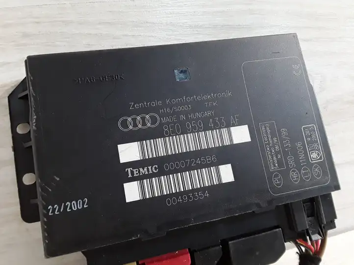 Audi A4 S4 B6 8E 8H (2000 - 2006) Модуль комфорта — фото 3