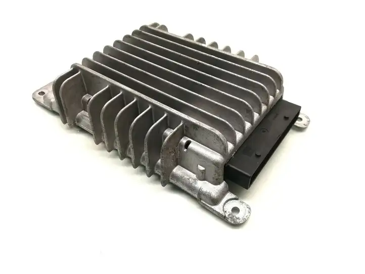 Audi A3/S3 8P (2003 - 2005) 8H0035223B Усилитель звука — фото 1
