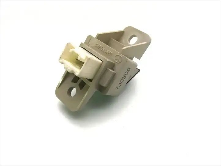 Mazda 5 (2005 - 2010) C29166EM0 Микрофон (Bluetooth / телефон) — фото 2