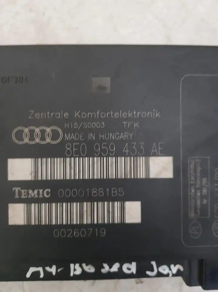 Audi A4 S4 B6 8E 8H (2000 - 2006) 8E0959433AE Модуль комфорта — фото 1