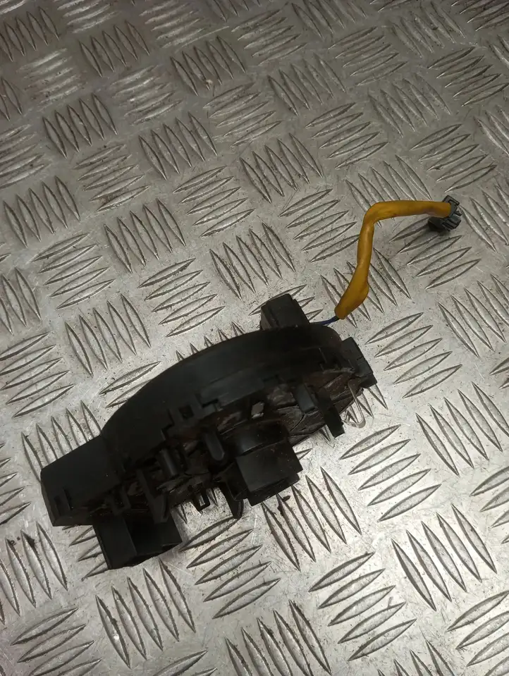 Hyundai i30 (2007 - 2012) Контактное кольцо SRS — фото 2