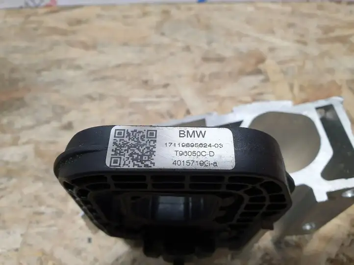 BMW 3 G20 G21 (2019 - ) 7422234 Кронштейн панели радиатора — фото 4