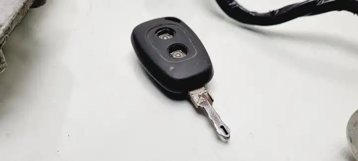 Renault Trafic II (X83) (2002 - 2014) 8200118526 Комплект системы зажигания — фото 20