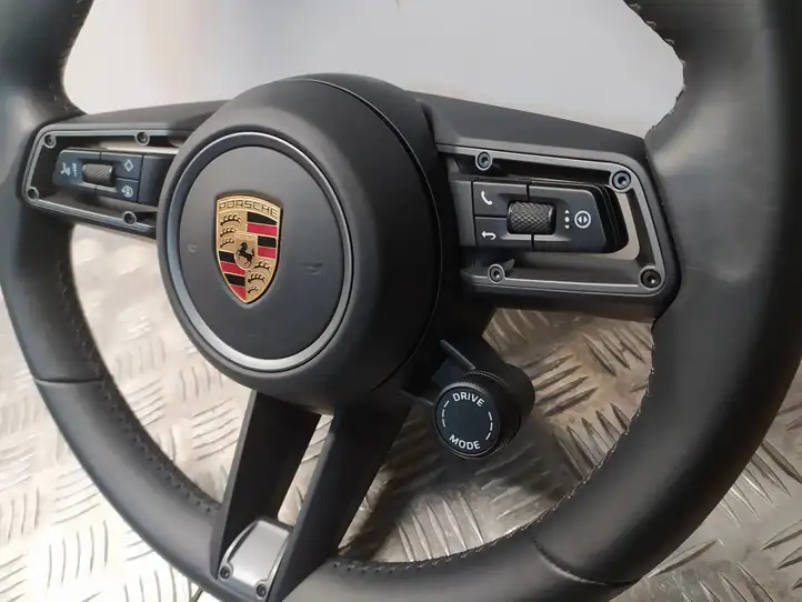 Porsche 911 992 (2019 - ) Руль — фото 2