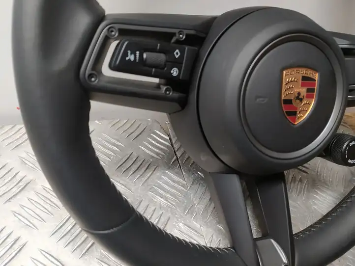 Porsche 911 992 (2019 - ) Руль — фото 3