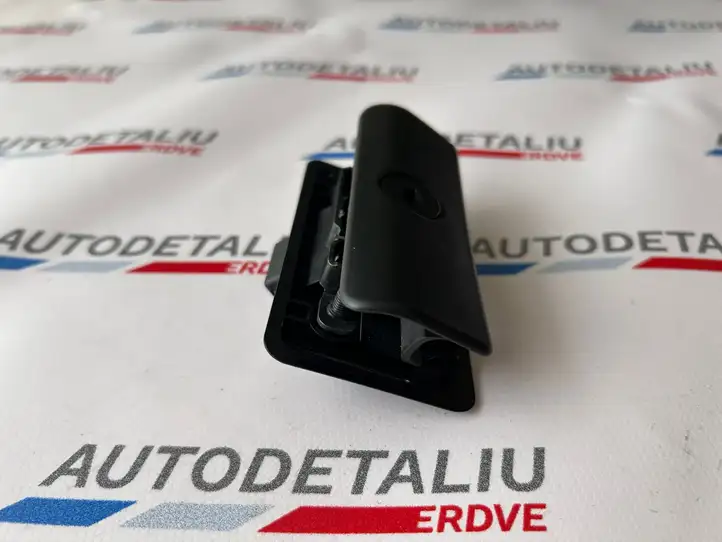 BMW 3 E90 E91 (2005 - 2012) 8163017 Ручка бардачка — фото 3