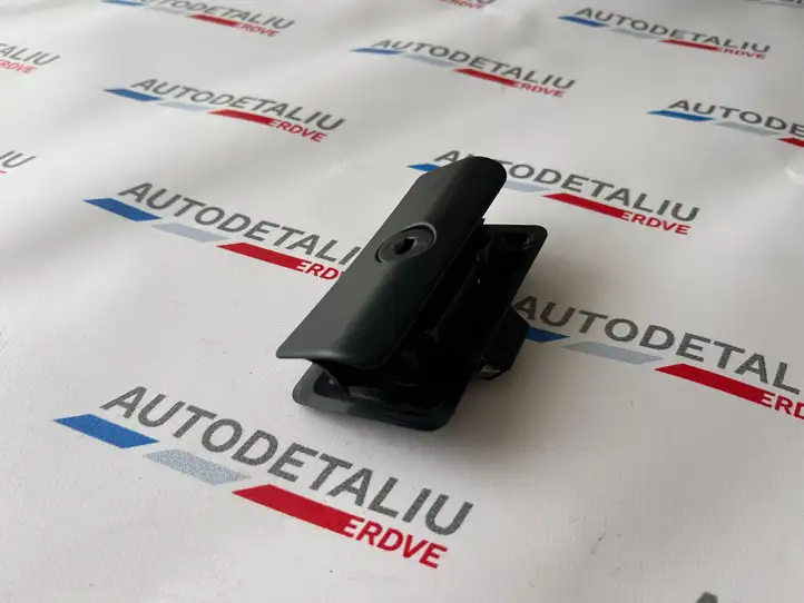 BMW 3 E90 E91 (2005 - 2012) 8163017 Ручка бардачка — фото 7