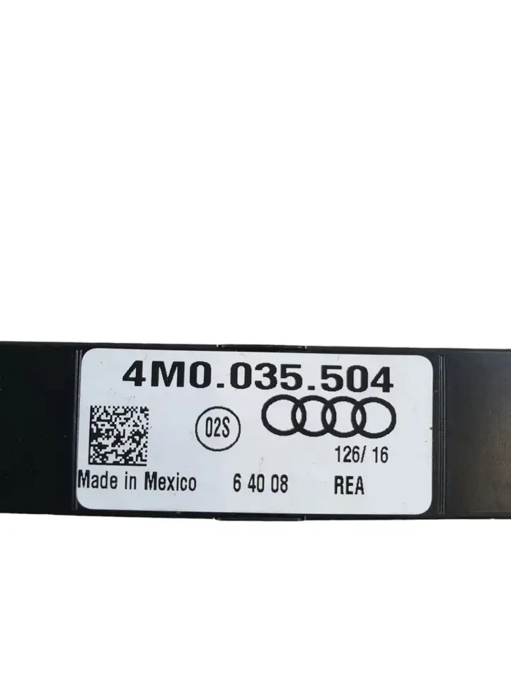 Audi A4 S4 B9 (2015 - 2019) 4M0035504 Усилитель антенны — фото 5